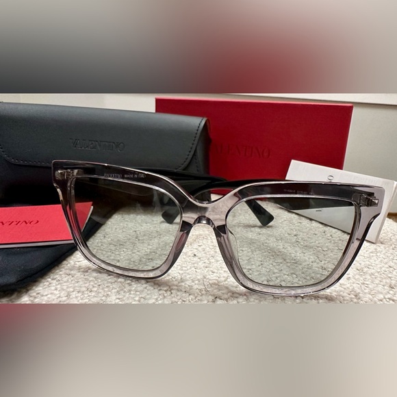 New! Valentino Square Sunglasses w/ Studs, Transparent Grey VA4084F NEW in Box! - Picture 10 of 12